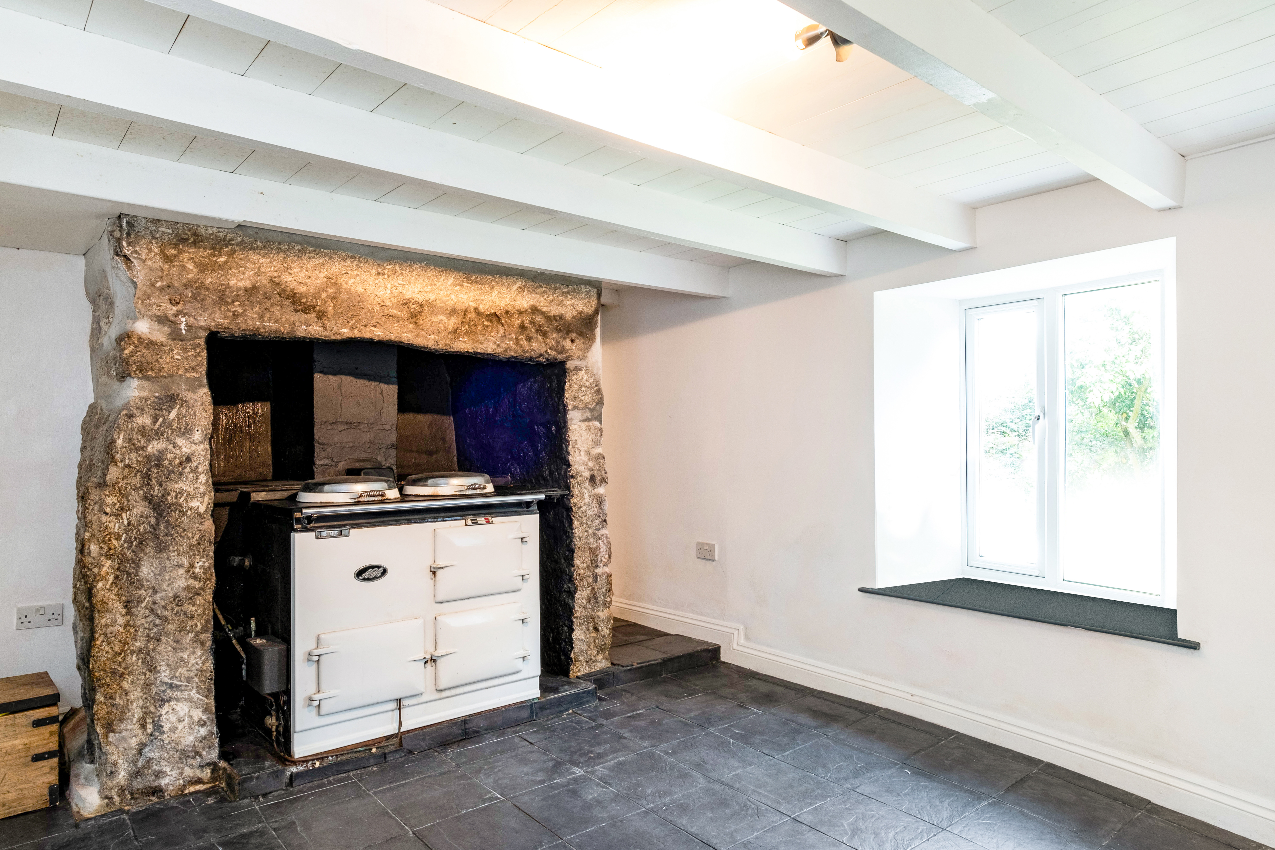 6A DINING ROOM.jpg